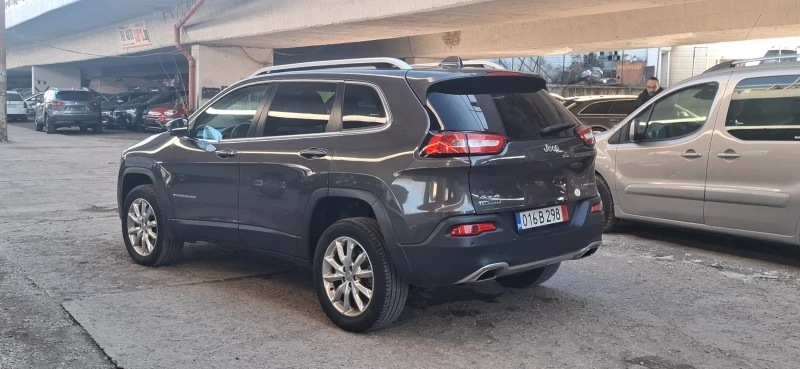 Jeep Cherokee 2.0 Automat 4x4 Full 170kc Limmited, снимка 5 - Автомобили и джипове - 49010948