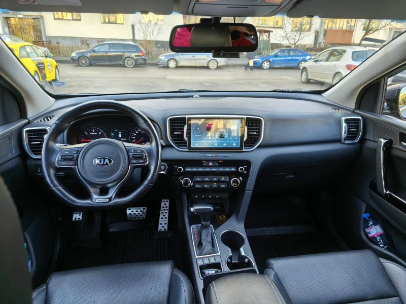 Kia Sportage, снимка 9 - Автомобили и джипове - 49602032