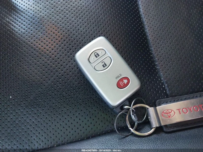 Toyota 4runner 4.0L V-6 DOHC, VVT, 270HP 4X4 Drive, снимка 3 - Автомобили и джипове - 52838053