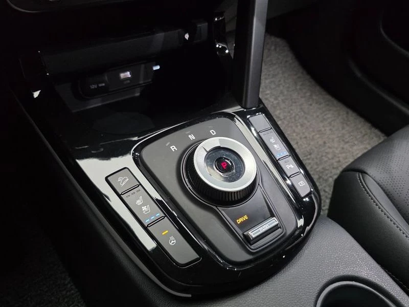 Kia Seltos 1.6 Automatic, снимка 9 - Автомобили и джипове - 55880570