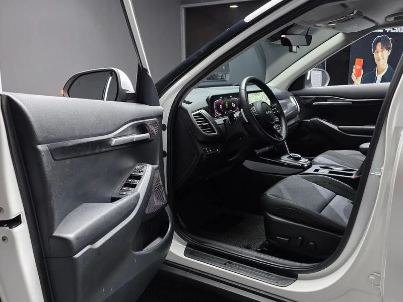 Kia Seltos 1.6 Automatic, снимка 10 - Автомобили и джипове - 55880570