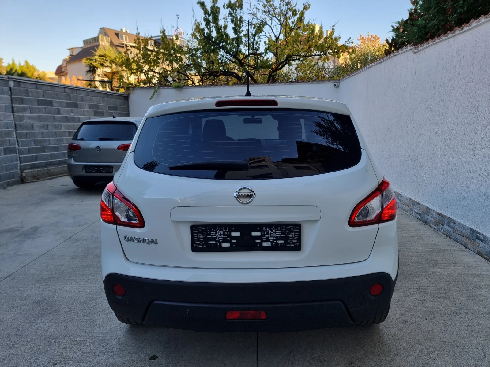 Nissan Qashqai 1.6i GPL-БEНЗИН/BRC/NAVI/FACELIFT/117k.c - изображение 5