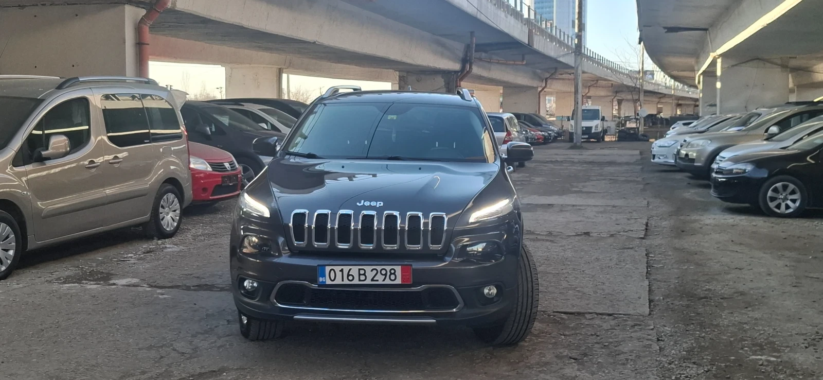 Jeep Cherokee 2.0 Automat 4x4 Full 170kc Limmited - изображение 2