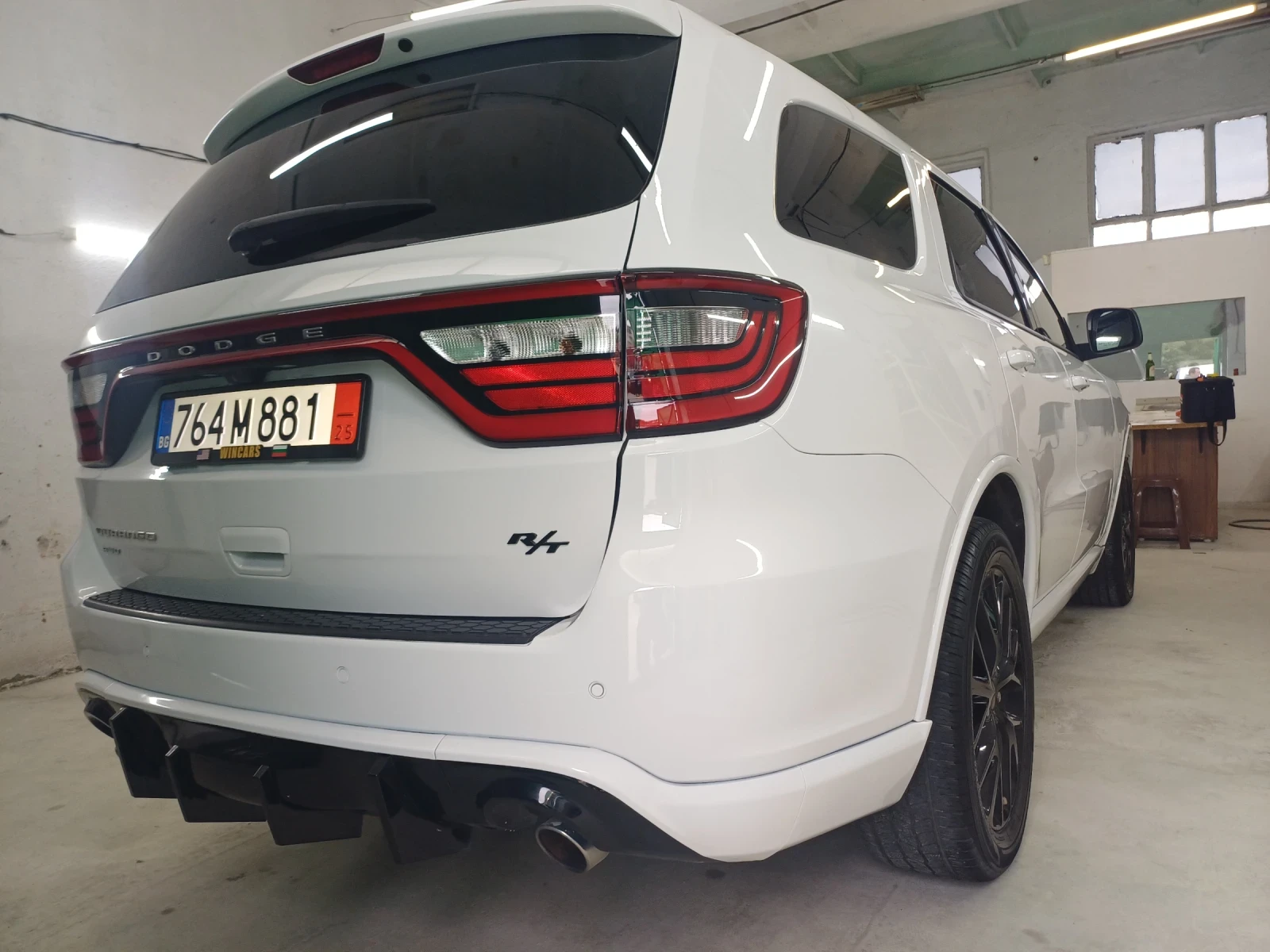 Dodge Durango R/T 5.7 - изображение 3
