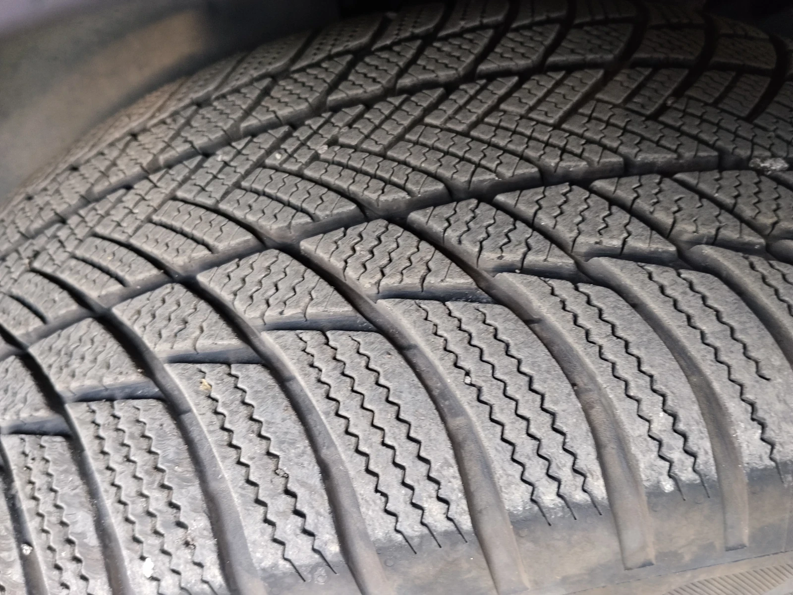 VW Touareg 3.2 Ръчна Кутия , снимка 16 - Автомобили и джипове - 53865584