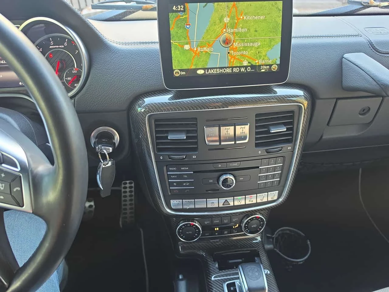 Mercedes-Benz G 63 AMG /CARFAX/CAMERA/ОБДУХВАНЕ , снимка 9 - Автомобили и джипове - 53824392