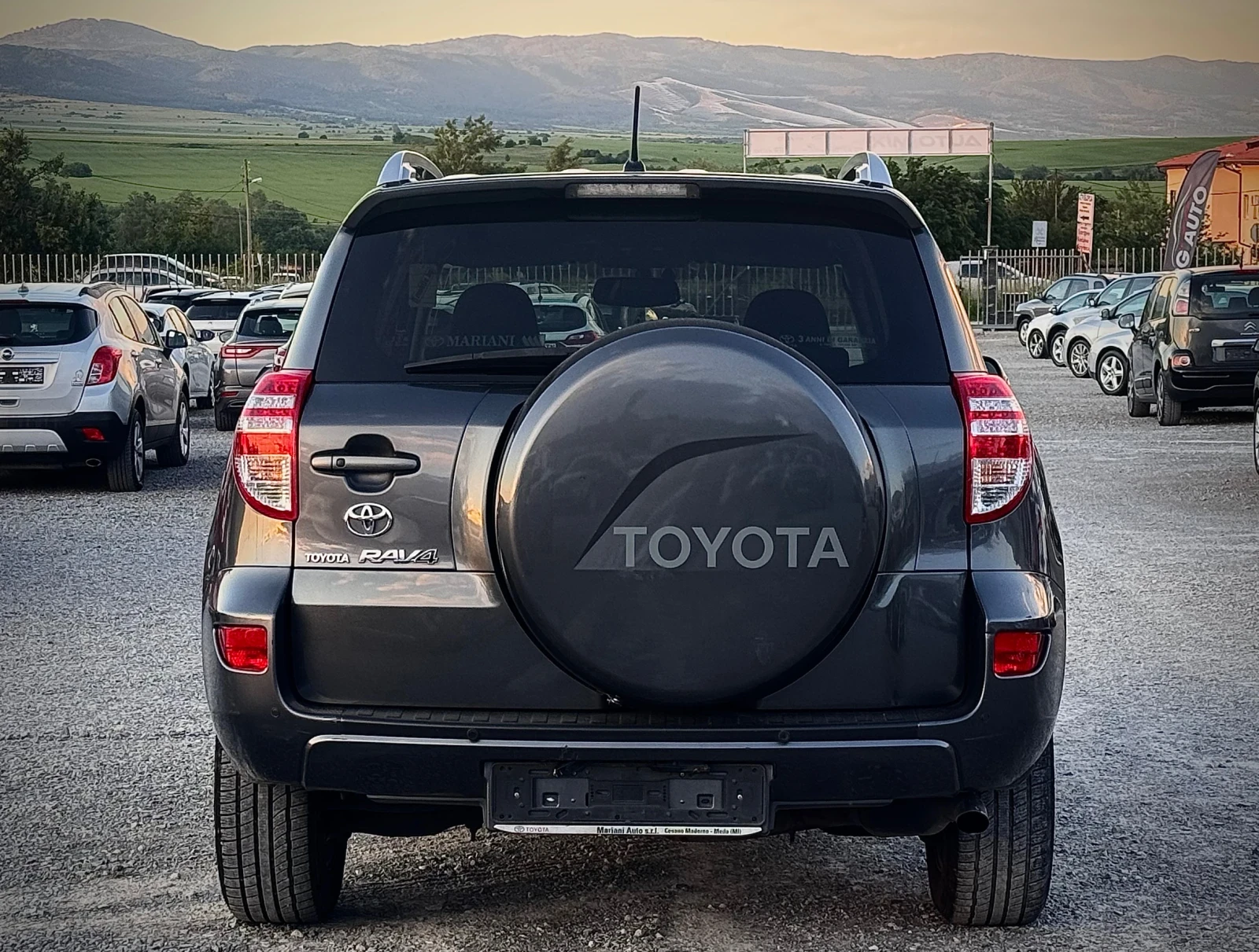 Toyota Rav4 2.2D-CAT LUXARY 4x4, снимка 5 - Автомобили и джипове - 54693247