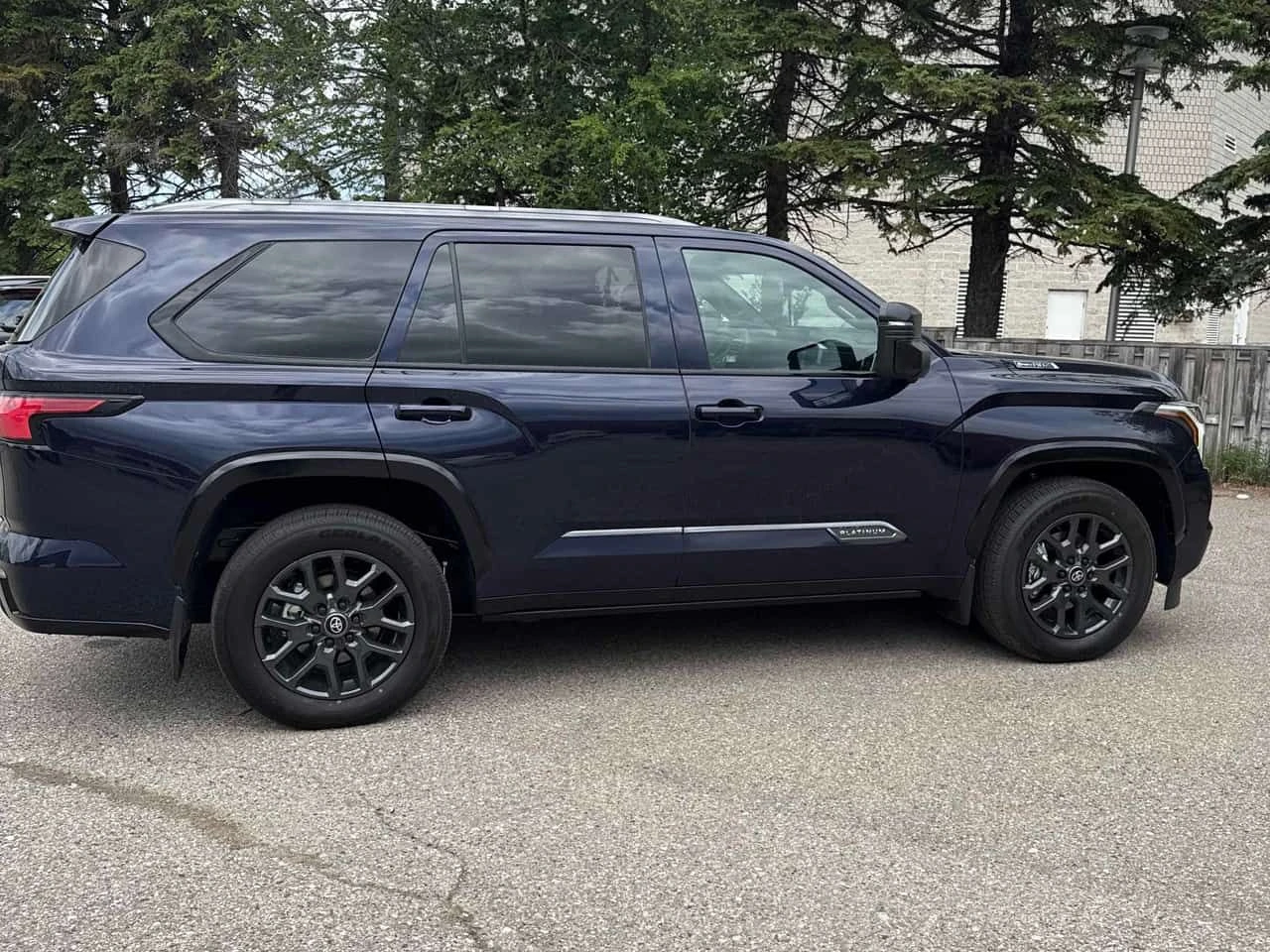 Toyota Sequoia 4WD| DISTRONIC| 360| ПОДГРЕВИ| ОБДУХВАНЕ| CARFAX, снимка 6 - Автомобили и джипове - 54859759