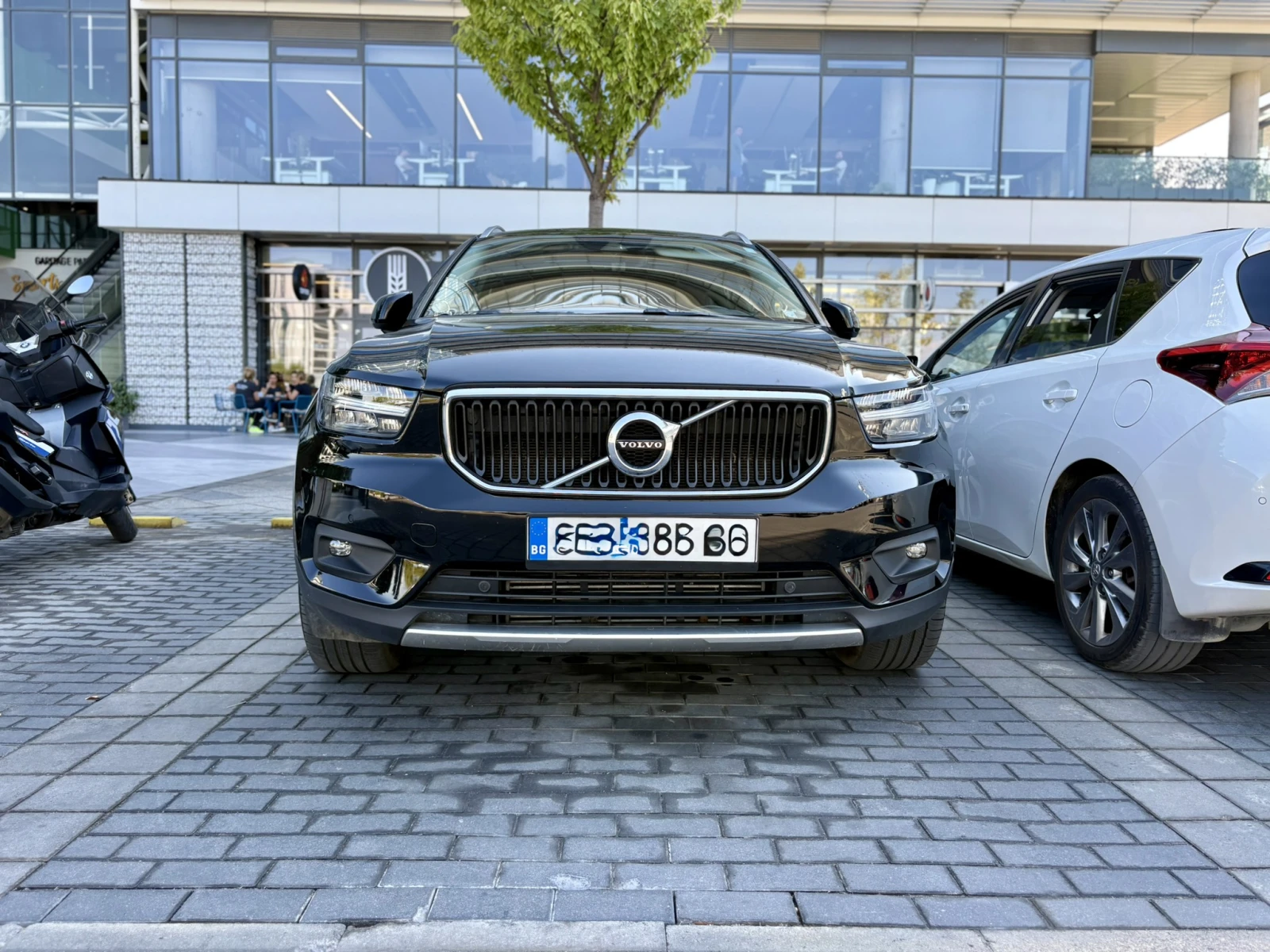Volvo XC40 T5 248hp, снимка 2 - Автомобили и джипове - 56300323