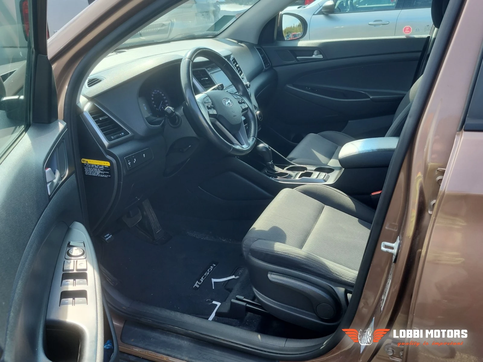 Hyundai Tucson, снимка 3 - Автомобили и джипове - 56431332