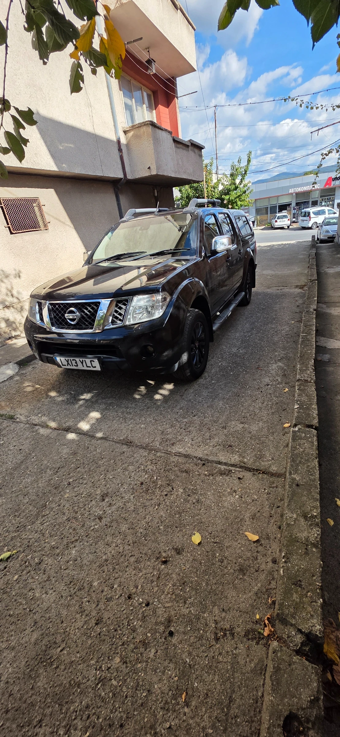 Nissan Navara, снимка 2 - Автомобили и джипове - 56666065