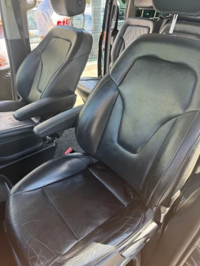 Mercedes-Benz V 220, снимка 10