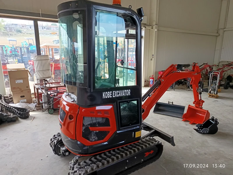 Багер Kobelco 1800кг с КАБИНА, снимка 12 - Индустриална техника - 47268719