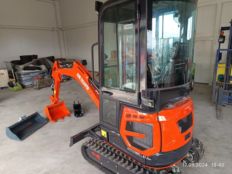 Багер Kobelco 1800кг с КАБИНА, снимка 7 - Индустриална техника - 47268719