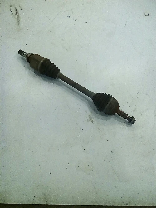 Предна лява полуоска за рено меган 1.5дци