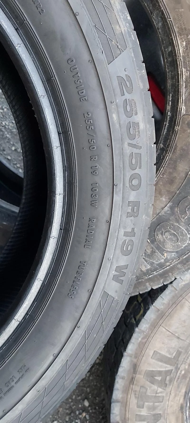 Гуми Летни 255/50R19, снимка 9 - Гуми и джанти - 31480488