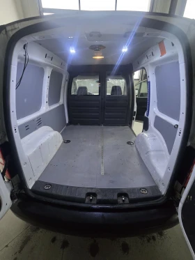 VW Caddy 2000/139000км, снимка 9