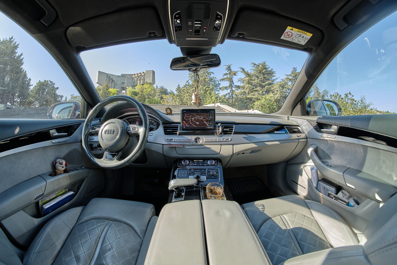 Audi A8 Matrix, снимка 5 - Автомобили и джипове - 45604480
