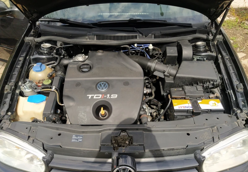 VW Golf 1.9TDI, снимка 13 - Автомобили и джипове - 47530378