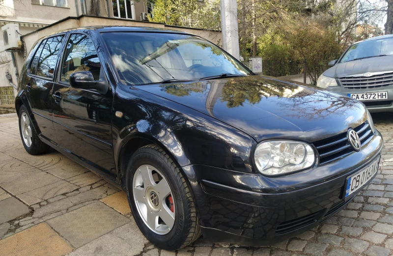 VW Golf 1.9TDI, снимка 2 - Автомобили и джипове - 47530378