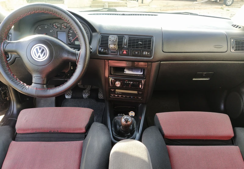 VW Golf 1.9TDI, снимка 7 - Автомобили и джипове - 47530378