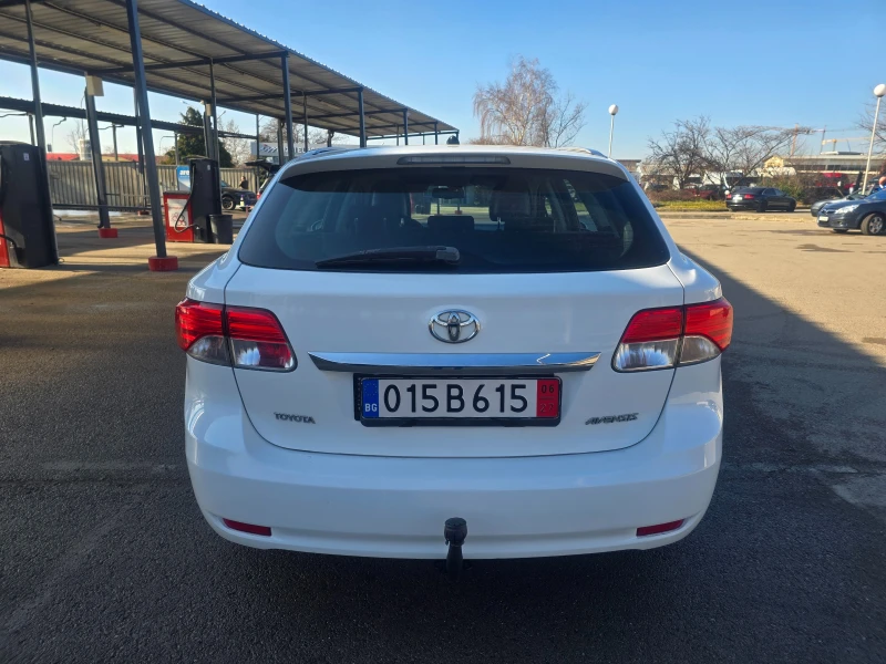 Toyota Avensis 2.0D-4D/FACELIFT/УНИКАТ, снимка 6 - Автомобили и джипове - 48755746