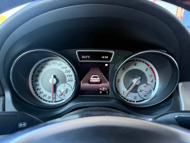 Mercedes-Benz CLA 220 AMG* 7G* Панорама, снимка 11 - Автомобили и джипове - 51736191