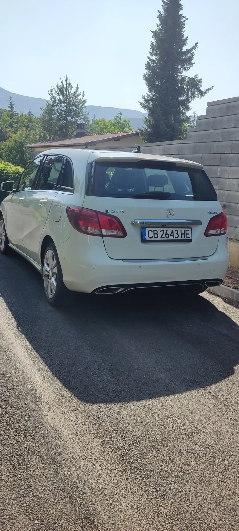 Mercedes-Benz B 250 4 Matic Panorama, снимка 4 - Автомобили и джипове - 52408317