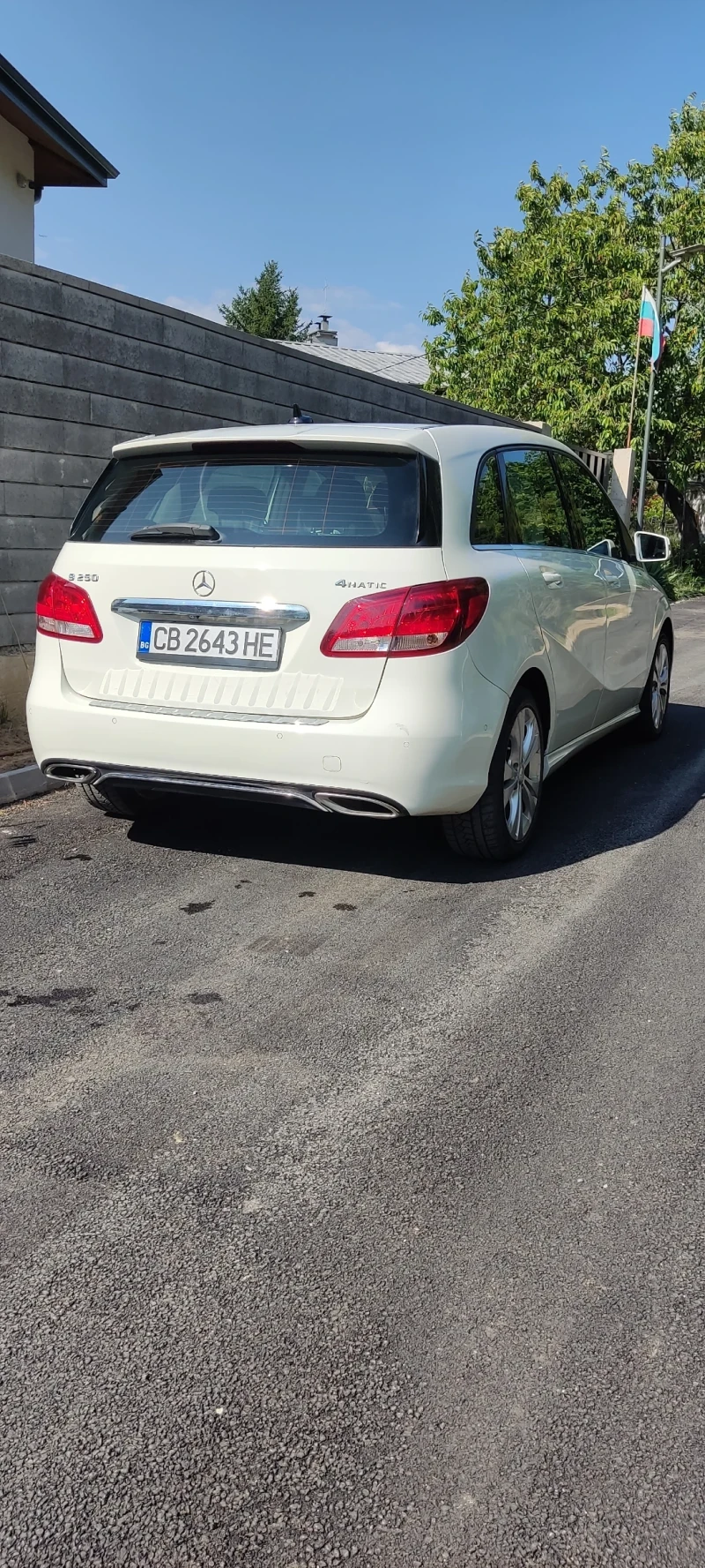 Mercedes-Benz B 250 4 Matic Panorama, снимка 5 - Автомобили и джипове - 52408317