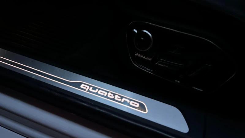 Audi A8 LONG! Обслужена! , снимка 6 - Автомобили и джипове - 52598054