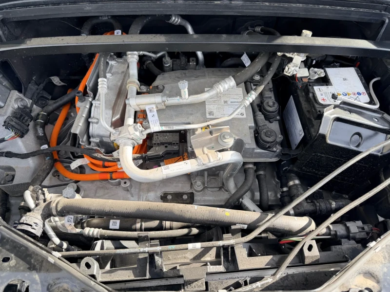 BMW iX1 X DRIVE , снимка 9 - Автомобили и джипове - 52539701