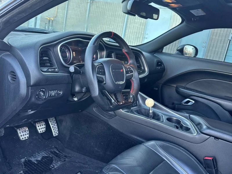 Dodge Challenger RT * * РЪЧКА * * CARFAX * * АВТО КРЕДИТ * * , снимка 8 - Автомобили и джипове - 52714960