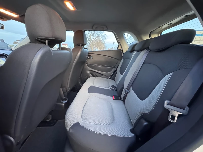 Renault Captur 1.5dci 110kc Energy, снимка 10 - Автомобили и джипове - 52840988