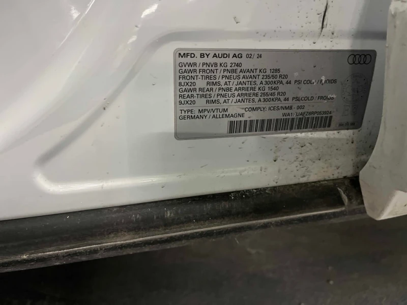 Audi Q4 e-tron 2024 55 quattro * CARFAX * БЕЗ ПЪРВОНАЧАЛНА, снимка 11 - Автомобили и джипове - 52878827