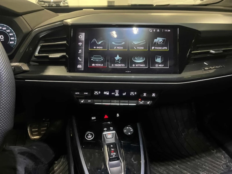 Audi Q4 e-tron 2024 55 quattro * CARFAX * БЕЗ ПЪРВОНАЧАЛНА, снимка 9 - Автомобили и джипове - 52878827