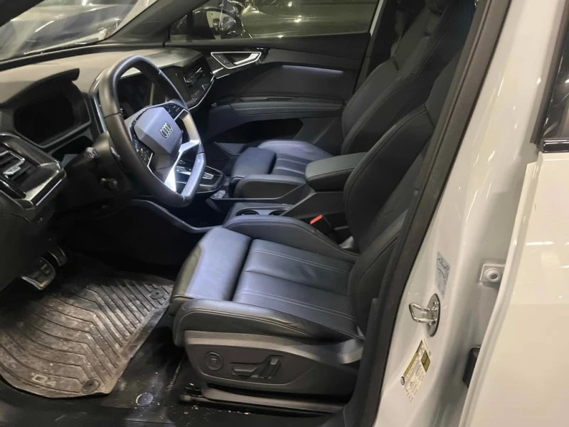 Audi Q4 e-tron 2024 55 quattro * CARFAX * БЕЗ ПЪРВОНАЧАЛНА, снимка 7 - Автомобили и джипове - 52878827