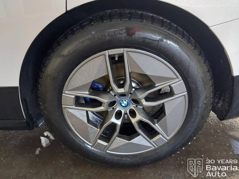 BMW iX 50 xDrive Sport, снимка 16 - Автомобили и джипове - 53124185