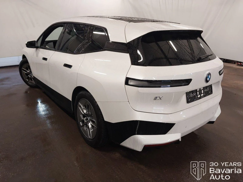 BMW iX 50 xDrive Sport, снимка 2 - Автомобили и джипове - 53124185