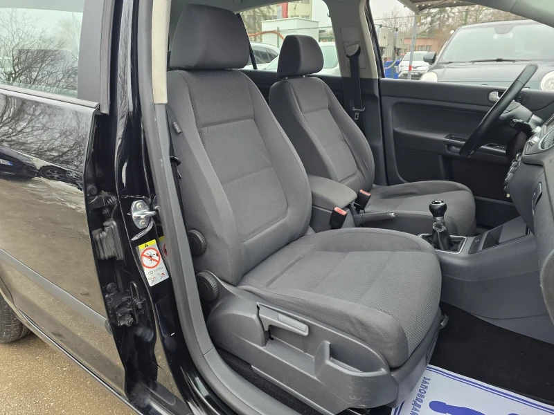 VW Golf Plus 1.6i 102к.с comfortline фабрична газ , снимка 12 - Автомобили и джипове - 53233465