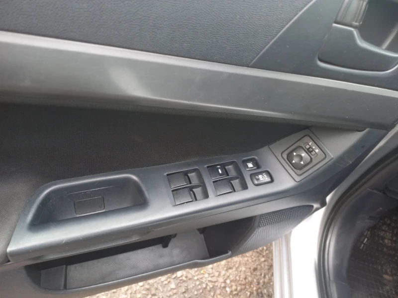 Mitsubishi Lancer 1.5 , снимка 12 - Автомобили и джипове - 53263292