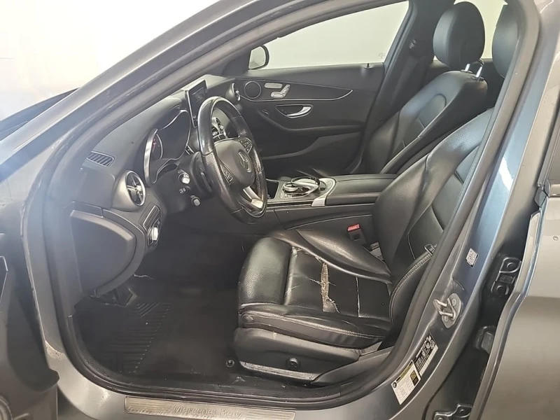 Mercedes-Benz C 300 / AMG PACK / PANO / ПОДГРЕВИ / CARFAX, снимка 9 - Автомобили и джипове - 53341343