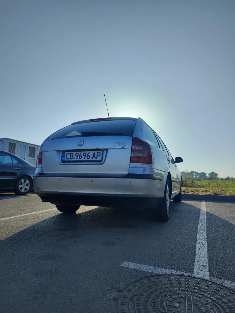 Skoda Octavia 1.9 tdi, снимка 8 - Автомобили и джипове - 47228582