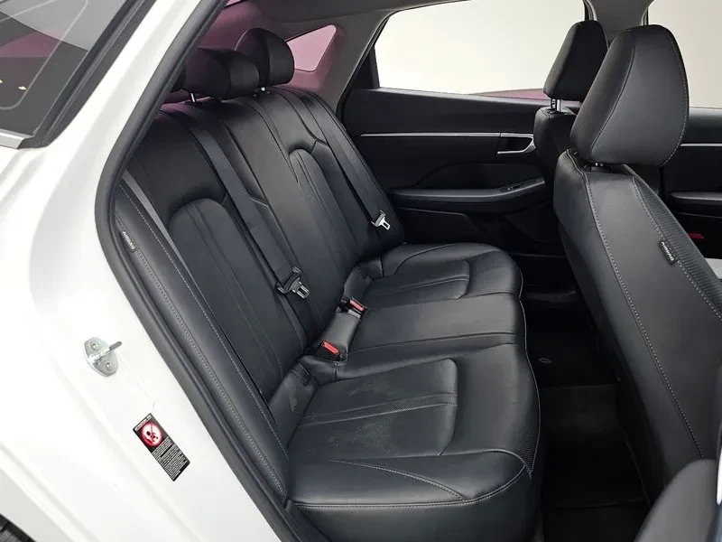 Hyundai Sonata 2.0 Premium, снимка 11 - Автомобили и джипове - 55784751