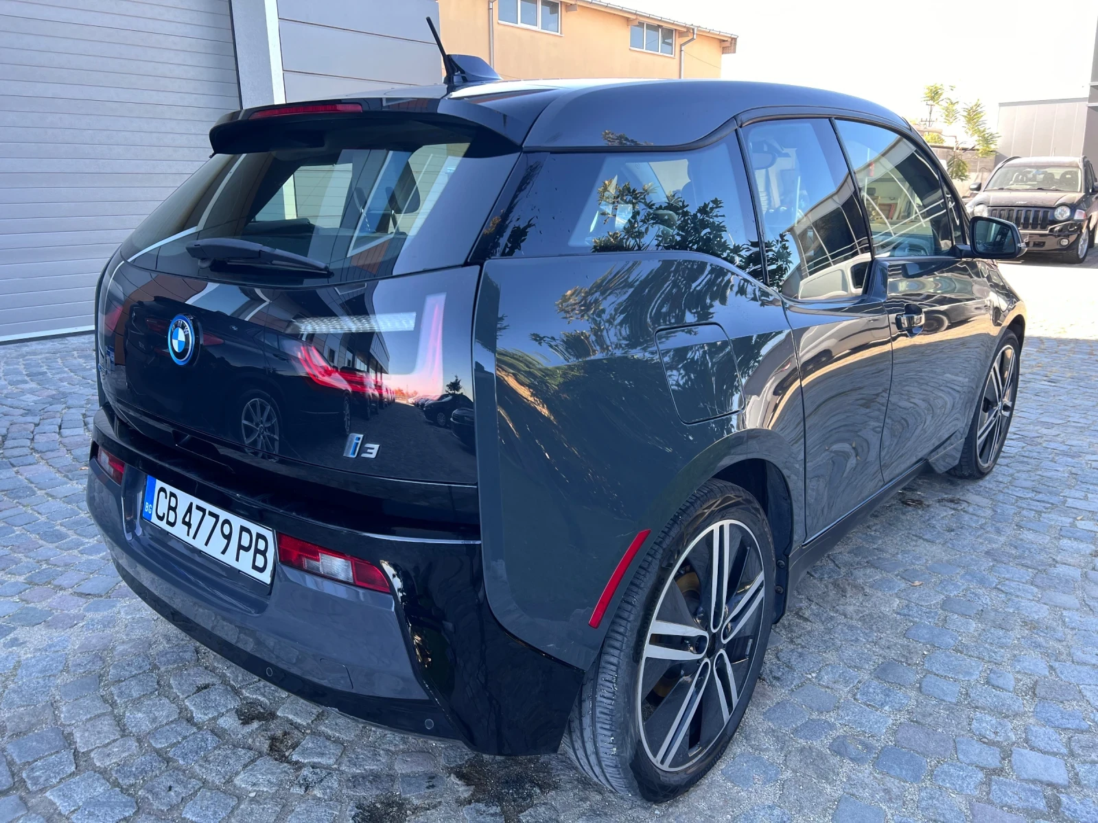 BMW i3  - изображение 5