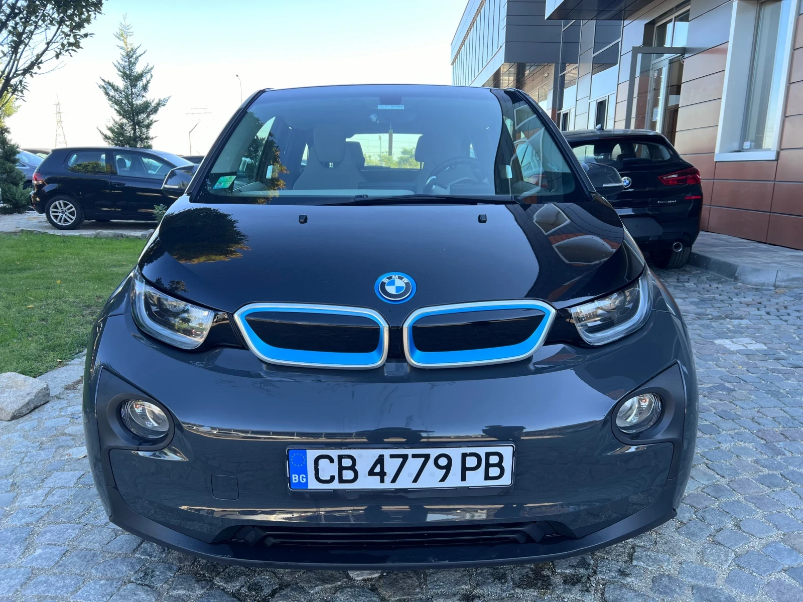 BMW i3  - изображение 2