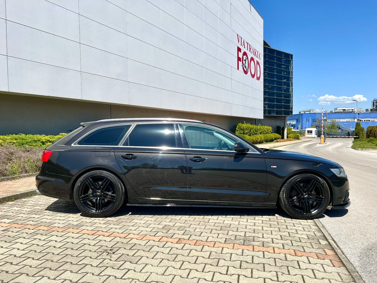 Audi A6 3.0TDI 313 кс S-Line Лизинг през Уникредит по 365  - изображение 4