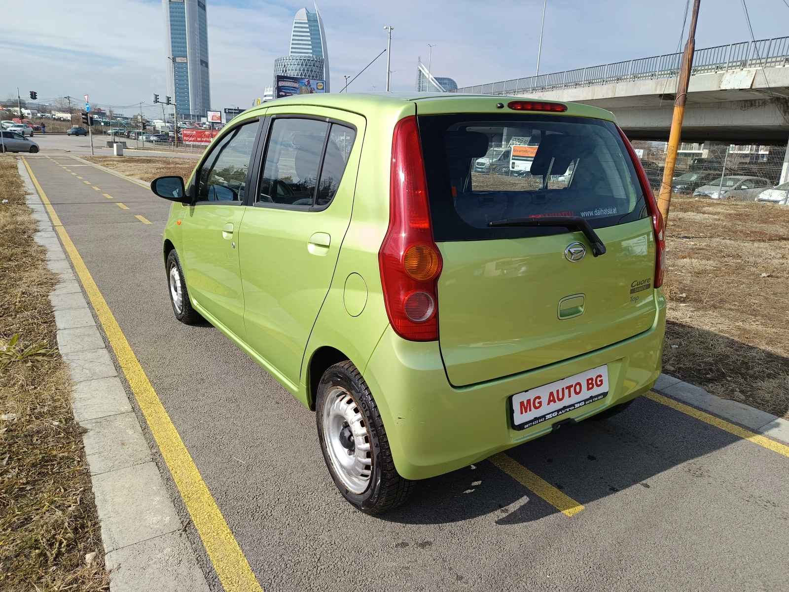 Daihatsu Cuore 1.0i - изображение 6