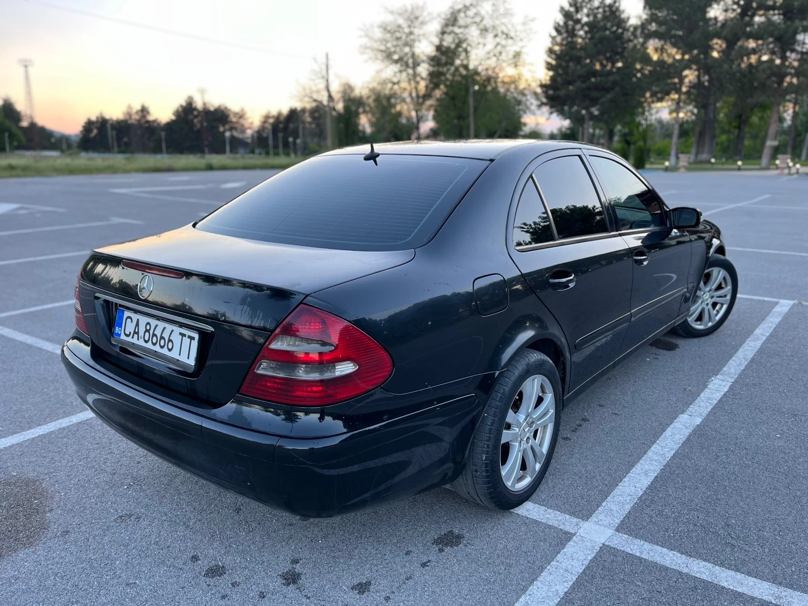 Mercedes-Benz E 220  - изображение 4