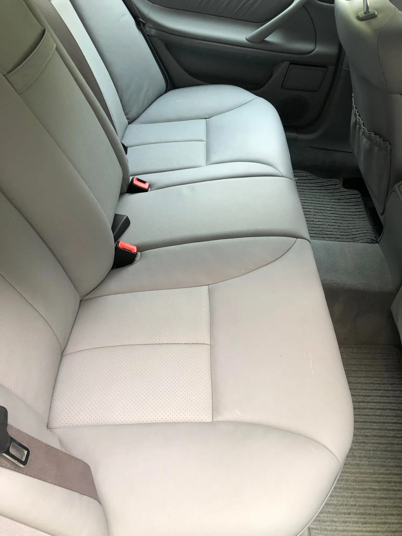 Mercedes-Benz E 320  - изображение 8