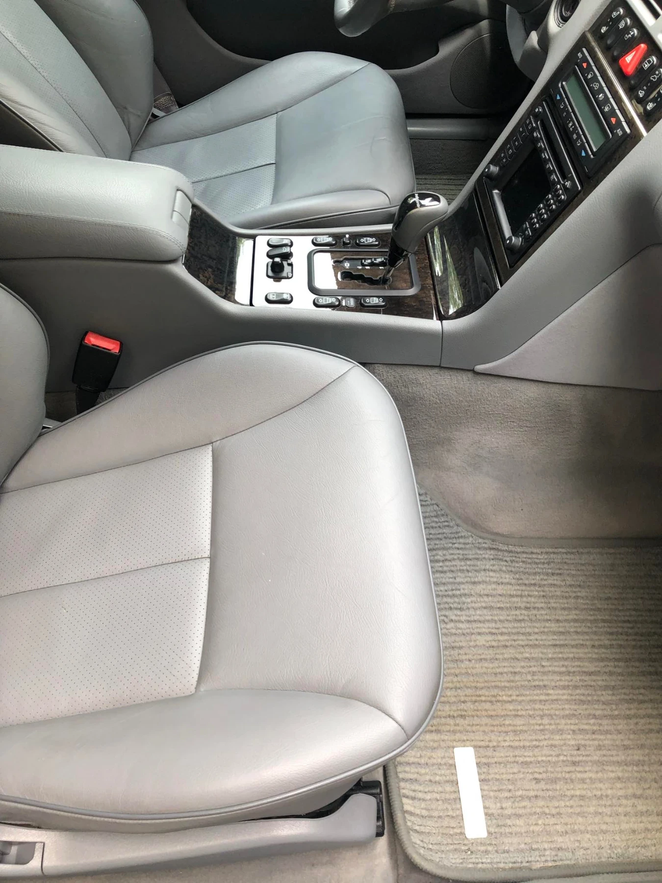 Mercedes-Benz E 320  - изображение 7